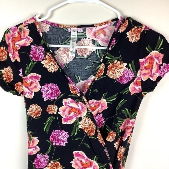 RIPZONE WRAP FLORAL SUMMER DRESS NWOT - Picture 3 of 7